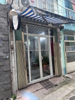 Sang gấp tiệm nail – mi – gội đầu mặt tiền đẹp q. bình thạnh – vào là làm ngay