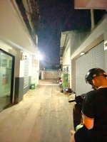 Sát ngay mt nguyễn thượng hiền - 46m2 - 3 tầng - nhỉnh 5 tỷ