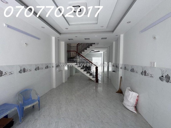 ~/Img/2025/9/tan-phu-nha-moi-3-tang-4pn-hxh-thong-1-truc-4x15-nhinh-6t-02.jpg