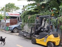 Ứng dụng xe nâng trong ngành gỗ & nội thất – giải pháp tối ưu vận chuyển hiệu quả