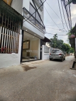 Xuân phương- ngõ thông- ô tô qua nhà- thang máy xịn xò- giá 8đ