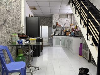 ♣ hoàng diệu, 38m2, 2 tầng, 2pn, 2wc, sân rộng, chỉ 2.8x tỷ