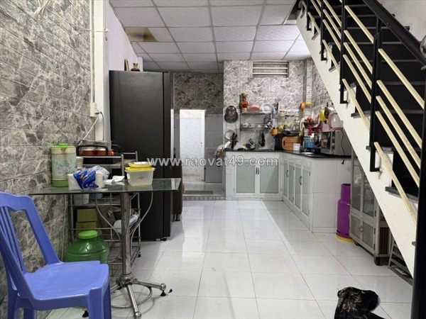 ♣ hoàng diệu, 38m2, 2 tầng, 2pn, 2wc, sân rộng, chỉ 2.8x tỷ