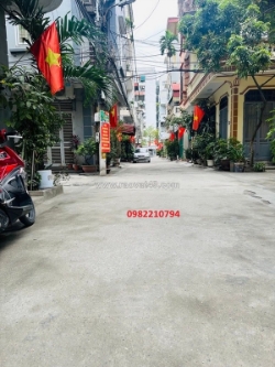 🚗 hoàng quốc việt - phân lô - ô tô đỗ cửa - 80m2 - tỷ