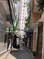 ! nhỉnh 4 tỷ - ôtô sát nhà – ngay nguyễn biểu – cầu chữ y   4 3 tầng 3 pn vuông