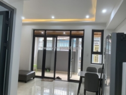 # sát ô tô đậu tiểu la, 72m2m ngang 5.5m, hơn 5 tỷ