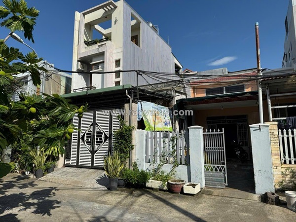 Bán 2 lô liền kiệt 5m đường hồ xuân hương,dt 200m2 ngang 8.4m đối diện công viên