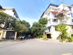 Bán biệt thự liền kề waterfront city - 128m 6 tầng - thang máy - giá  tỉ cực