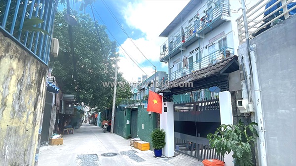 Bán căn hộ dịch vụ 32 phòng linh chiểu thủ đức, 202m², doanh thu gần 1 tỷ/năm