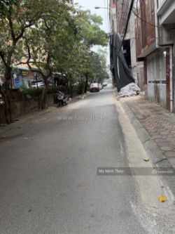 Bán đất tại phúc thịnh, diện tích 67m2 ngõ to ô tô tránh vỉa hè rộng. sổ vuông