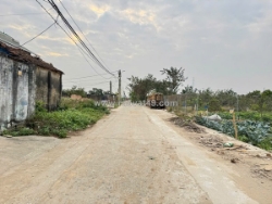 Bán gấp đất quang minh - 69m2 - mặt tiền rộng 5.5m - sổ đỏ chính chủ - giá chỉ