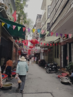 Bán gấp giá rẻ căn hộ tôn thất tùng 38m, tầng 1, mặt tiền 6m, 1.8 tỷ đống đa.