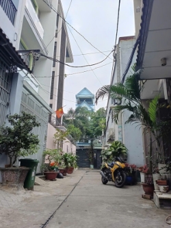 Bán gấp nhà  gò xoài hẻm 6m gần chợ  50m2,2 tầng 5 tỷ