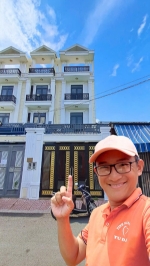 Bán nhà 3 lầu mặt tiền hẻm 686 quốc lộ 13, hiệp bình phước , thành phố thủ đức