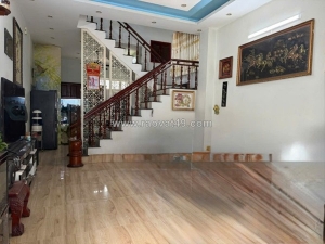 Bán nhà 3 tầng 61m2, đường số 6, linh xuân, thủ đức, tp hcm, giá 5,45  tỷ, sổ