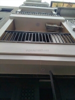 Bán nhà 4 tầng – 4 phòng ngủ – giá 5 tỷ – gần chợ lắp ghép