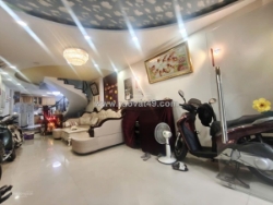 Bán nhà 4 tầng 4.5x28m, chỉ nhỉnh 11 tỷ - sát quận 5 chợ rạch ông quận 8