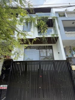 Bán nhà 4 tầng xe hơi ngay lê bôi, đường phạm thế hiển, ngang 5m, hoàn công đủ-