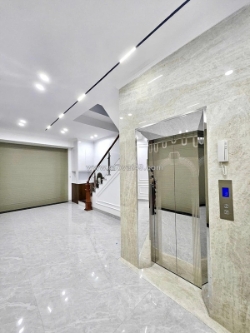 Bán nhà an dương  vương  thang máy oto vào nhà – nhà đẹp ở ngay 62m 15.6tỷ