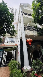 Bán nhà bùi minh trực ngang 8m gần chợ 4 tầng hoàn công mới ở ngay hoặc chdv-