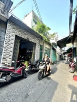 Bán nhà căn góc 2 mt- hiếm ngang 4m- đ.đoàn văn bơ- xe hơi đổ cửa-kinh doanh đa