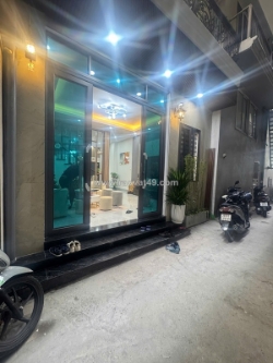 Bán nhà đẹp dân xây mặt ngõ thông ô to qua ngọc lâm 47m2  4 tầng x 12.5 tỷ long