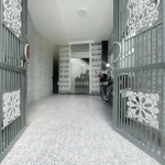 Bán nhà diện tích 61 m2 khu dân cư hiện hữu đúc 3 tấm 
q4 có 90 triệu m2 cạnh