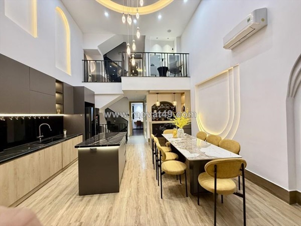 **bán nhà hẻm trương công định ** phường 14 tân bình; 6,5x15m 3 tầng