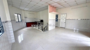 Bán nhà hẻm xe hơi 6m lạc long quân - gần hàn hải nguyên, 10x11m, 2 tầng, chỉ