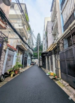 Bán nhà hẻm xe hơi 701 trần xuân soạn – p. tân hưng