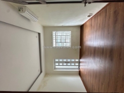 Bán nhà hxh 10m lũy bán bích, tân phú. lô góc 4m x 15m x 4 tầng, 3pn, gần chợ