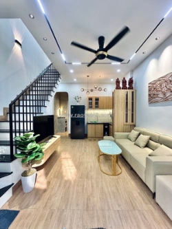 Bán nhà hxh tân kỳ tân quý tân phú, (32m²) 4m x 8m x 2 tầng, 3pn, nhà mới ở