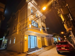 Bán nhà mặt đường đông trung hành - 43m 4 tầng, mới tinh, lô góc, giá 5 tỉ