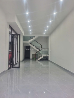 Bán nhà mặt ngõ 67 kiều sơn - văn cao, 56m 4 tầng, lô góc, ngõ5m ô.tô đỗ cửa,