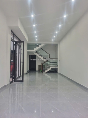 Bán nhà mặt ngõ 67 kiều sơn - văn cao, 56m 4 tầng, lô góc, ngõ5m ô.tô đỗ cửa,