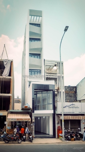 Bán nhà mặt phố đẹp 7 tầng có thang máy tại lạc long quân, 13.4 tỷ, 75m2, tân