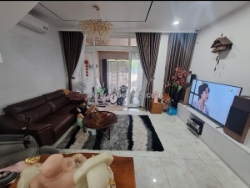 Bán nhà mặt phố đường tự do, q.9, thủ đức, tp hcm. dt 90m2, 3 tầng, 4pn, 4wc,