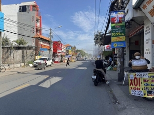 Bán nhà mặt tiền phan huy ích - ngay trường chinh, 4x28m,  cấp 4, tiện xây,