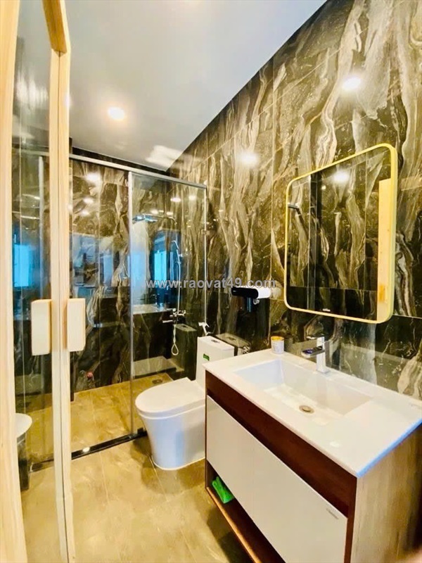 Bán nhà mặt tiền phan tây hồ, gần phan xích long, 5,5x11m, 5 tầng - hđt 35tr,