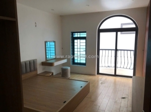 Bán nhà mới-full nội thất ở luôn phố thanh am 58 m2 x 5 tầng 10.8 tỷ long