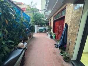 Bán nhà nam đuống – 32m² – 5 tầng – full nội thất 7.35 tỷ long biên hà nội.