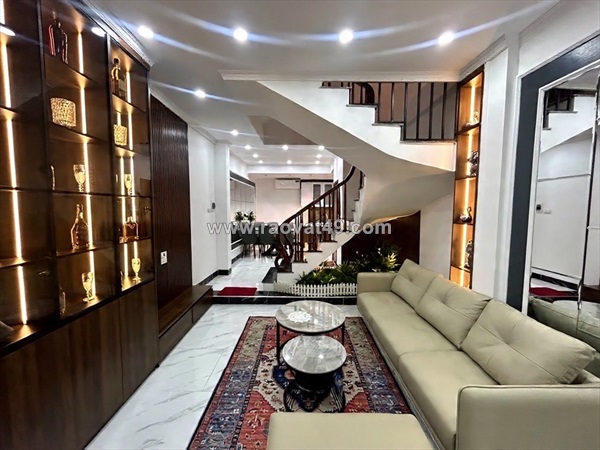 Bán nhà ngọc hà 40m x4 tầng 10,5 tỷ full nội thất xịn,ngõ thông các ngả