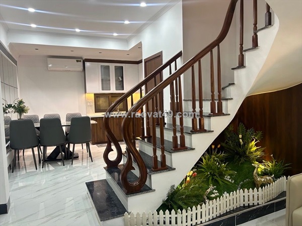 Bán nhà ngọc hà 40m x4 tầng 10,5 tỷ full nội thất xịn,ngõ thông các ngả