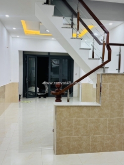 Bán nhà nguyễn thị búp quận 12 – hẻm xe hơi – 2 tầng 42m2 - sổ riêng – dọn vào