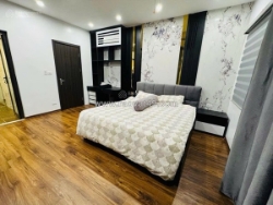 Bán nhà phố bà triệu 6 tầng ô tô cửa chỉ nhỉnh 14 quả