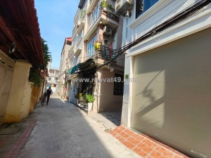 Bán nhà phúc lợi long biên dt 48m2 lô góc mặt tiền rộng  vài bước ra phố