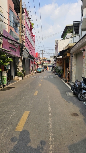 Bán nhà sát mặt tiền xe hơi trung tâm q7
diện tích sd 50m2 sổ hồng riêng có  2