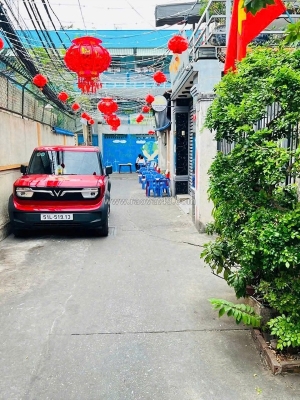 Bán nhà sát mặt tiền  xe hơi vf3 ngay nhà 

trung tâm q7 

ngang 4.3 dài 13