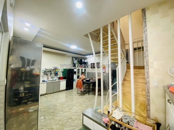 Bán nhà srxd đường thi sách phường 6 đà lạt giá 4 tỷ trung tâm đà lạt