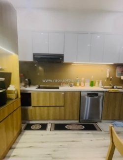 Bán toà căn hộ 4,5 tầng phạm tuấn tài - sát sông chương dương , 10p ch .giá